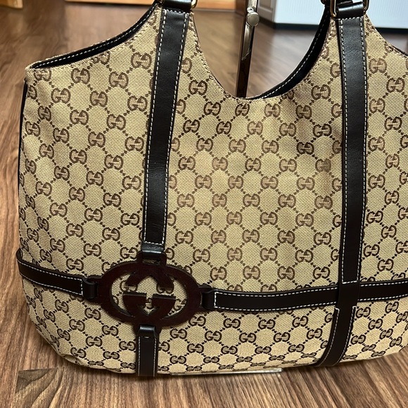 A213 - 💯 % authentic Gucci shoulder bag - Picture 5 of 16